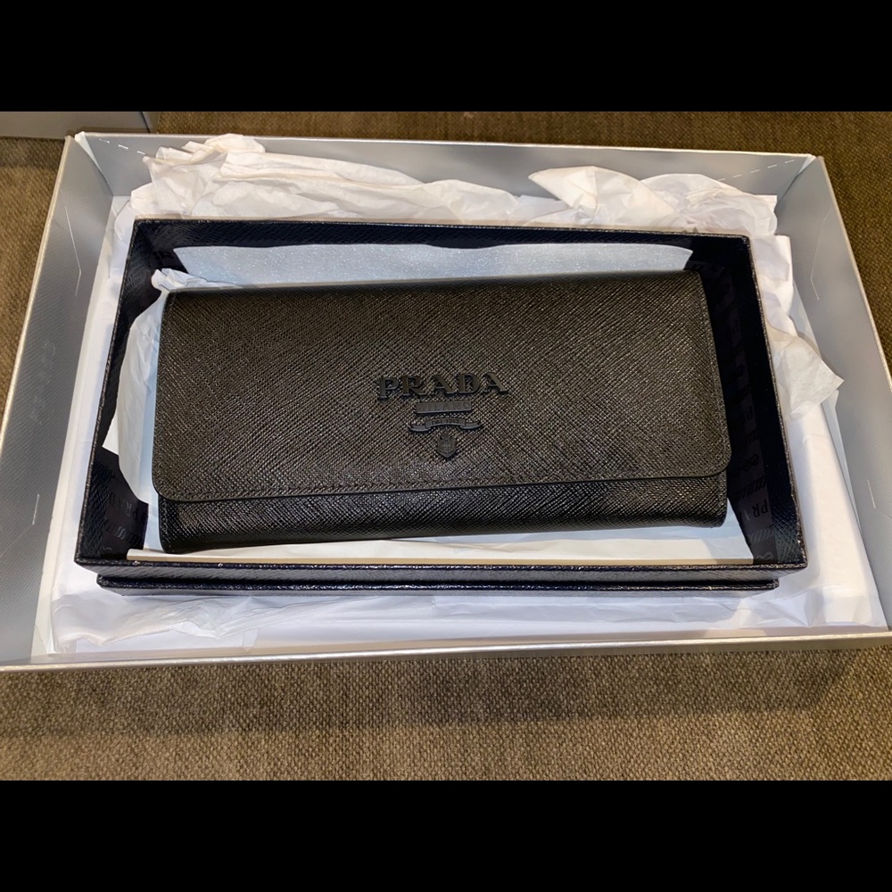 New PRADA Large Staffiano Leather Wallet (black)🔥